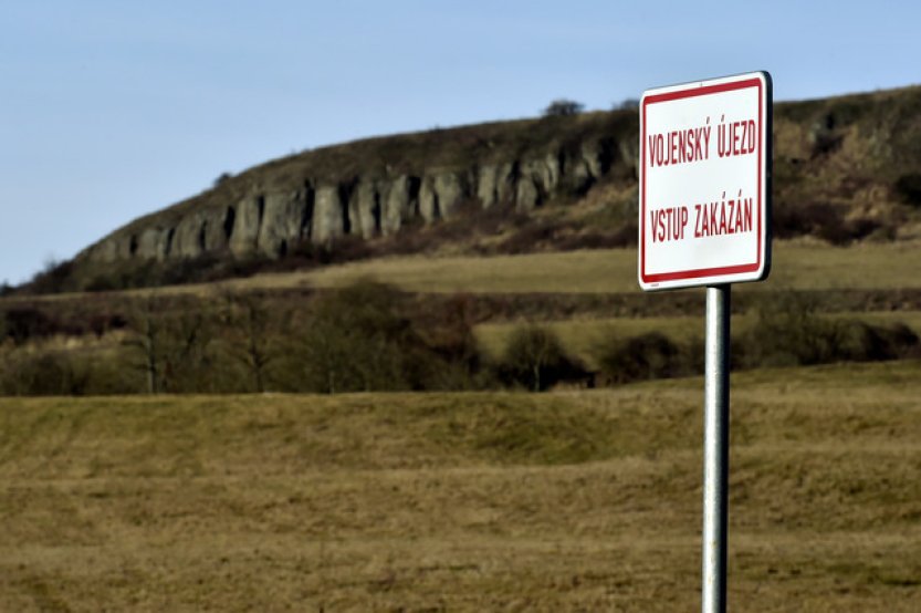 Vojenská činnost zanechává v krajině hluboké ekologické stopy, míní odborníci
