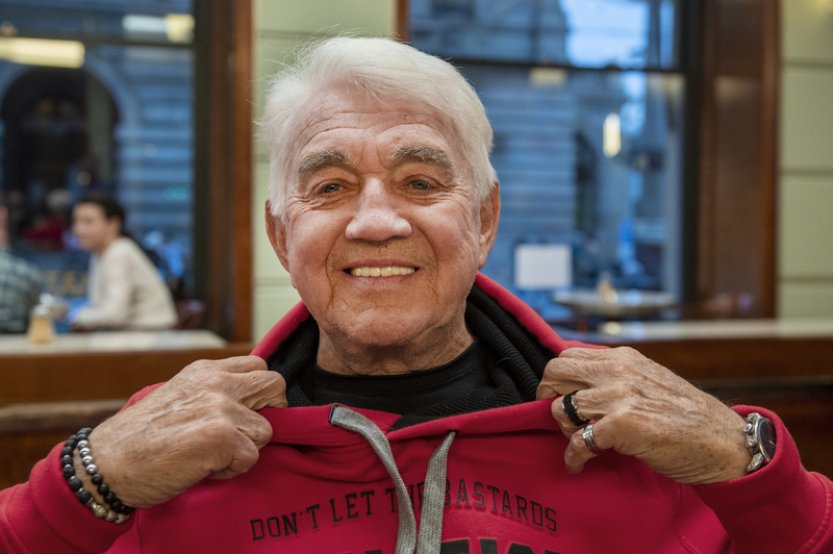 V Praze se dnes uskuteční poslední rozloučení s hercem Jiřím Krampolem