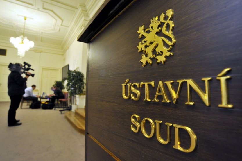 ÚS oznámí, jak rozhodl o stížnosti otce jedné z obětí střelby na fakultě