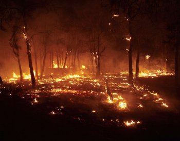 Klimatologové: Klimatická změna prodlužuje požární sezonu v Evropě