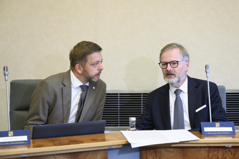 Konfliktní debata nemá smysl, stáhl Rakušan plán deklarace se Spolu a Piráty