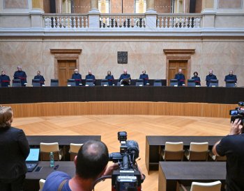 Pavel navrhl Senátu na soudce ÚS Michala Bartoně a Martina Smolka