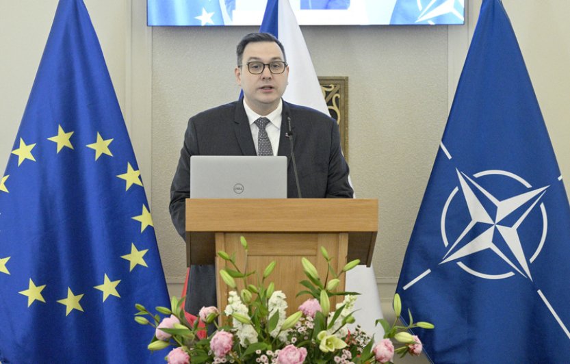 Lipavský na jednání v EU znovu navrhne omezení pro ruské diplomaty v Schengenu