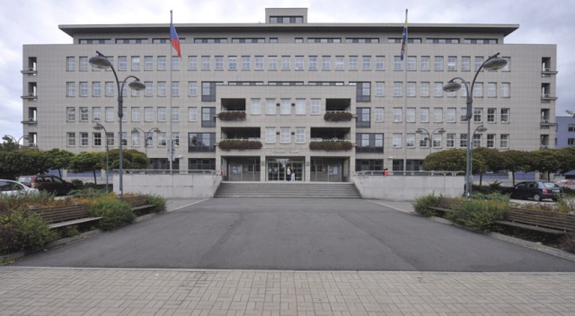 Policie stíhá osm lidí kvůli zakázkám Moravskoslezského kraje