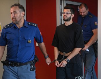 Podvodníci z call center dostali čtyřleté tresty, způsobili škodu 33 milionů