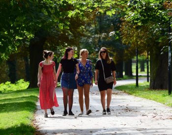 Počasí bude do středy proměnlivé, závěr týdne bude slunečný a teplý