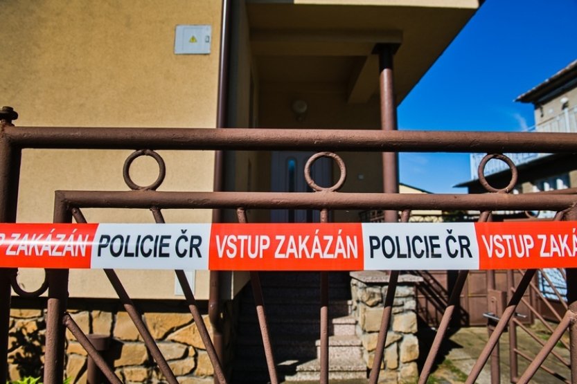 Policie řeší vraždu muže na Pelhřimovsku, obvinila manželku