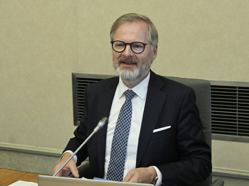 Fiala: EK vyhoví iniciativě žádající zastropování cen nových povolenek