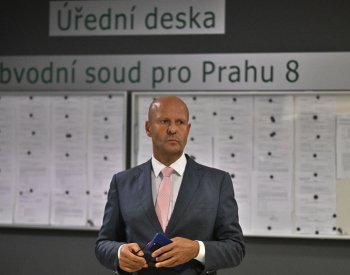 Výslechem Hlubučka bude dnes u soudu pokračovat kauza Dozimetr