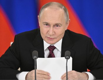 Podle analytiků je Putinův režim po invazi represivnější, ale i křehčí