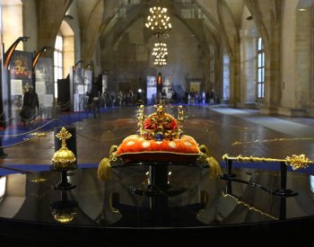 V katedrále sv. Víta se sejde sedm klíčníků k uložení korunovačních klenotů
