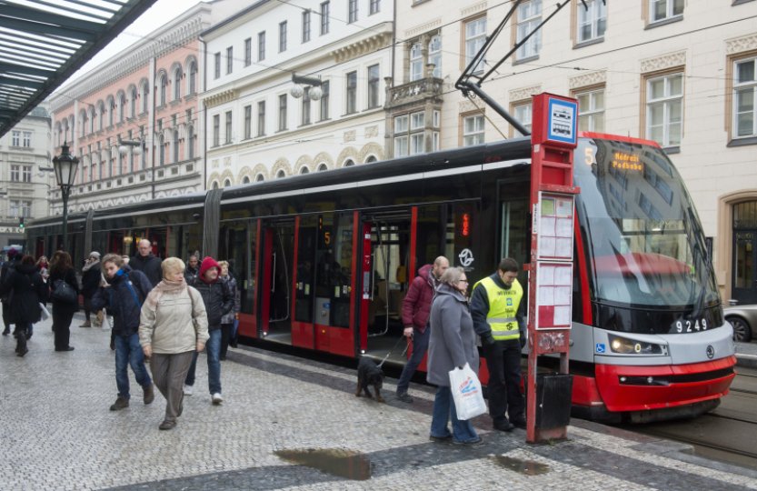 Praha kvůli rostoucímu počtu případů žloutenky posílí úklid MHD a spustí kampaň
