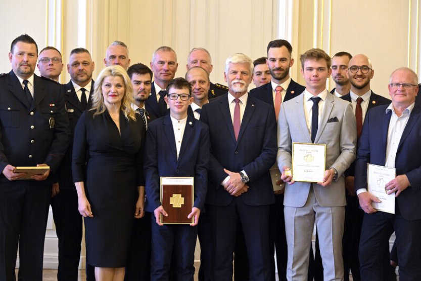 Prezident předal na Hradě ocenění za nejlepší záchranářské činy