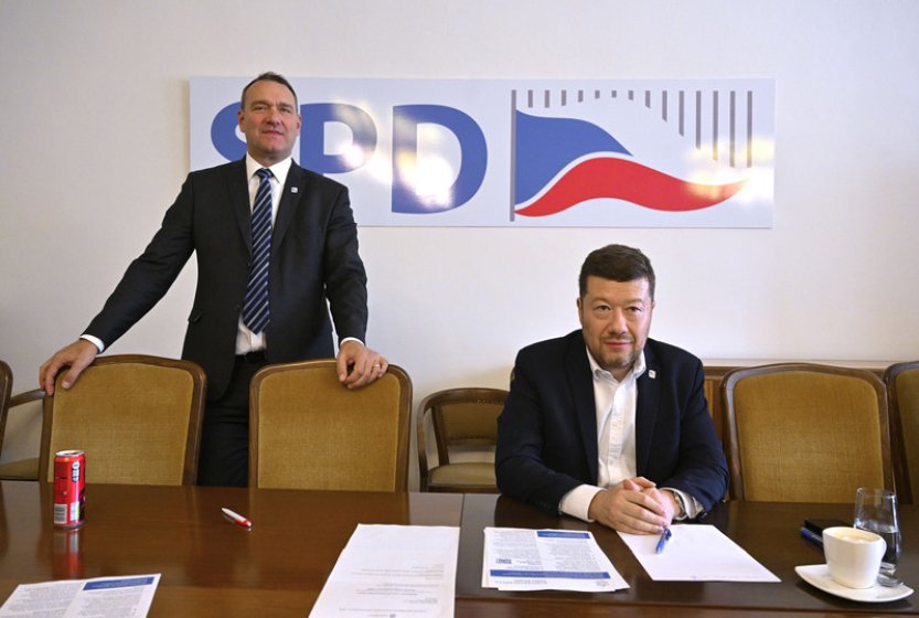 Předsedou klubu SPD bude i nadále Radim Fiala