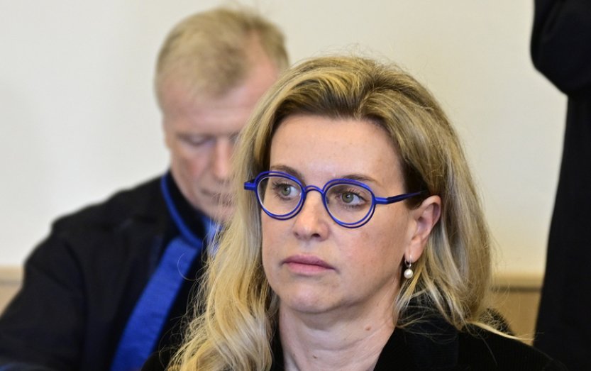 Nejvyšší soud přerušil Kratochvílové výkon trestu za zmanipulování dotací