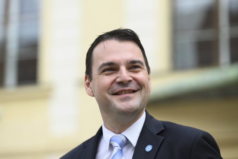 Motoristé trvají na tom, že do vznikající vlády budou nominovat poslance