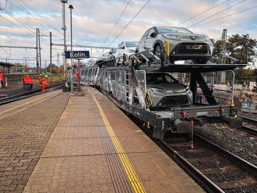 V Kolíně vykolejil nákladní vlak, provoz na Kutnou Horu stojí