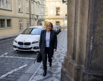 ANO, SPD a Motoristé dnes budou pokračovat v jednání o programu společné vlády