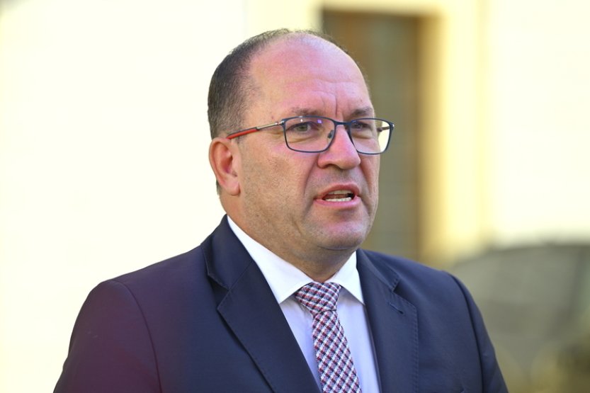 Výborný: Vláda pošle rozpočet do Sněmovny po zvolení předsedy