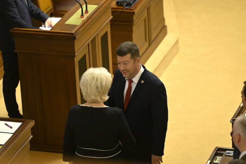 Do volby předsedy Sněmovny jdou jen Okamura (SPD) a Bartošek (KDU-ČSL)