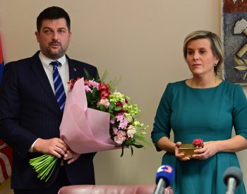 Karlovarský kraj zatím povede Hurajčík, nový hejtman bude zvolen v prosinci