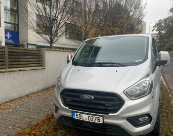 V sídle Ředitelství silnic a dálnic v Praze zasahuje od rána policie