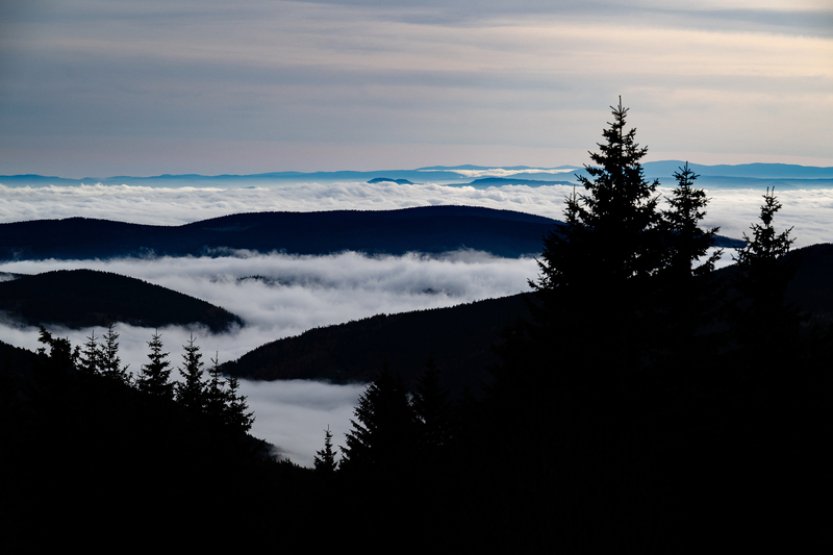 Na Šumavě a v závětří Jeseníků padaly kvůli inverzi teplotní rekordy