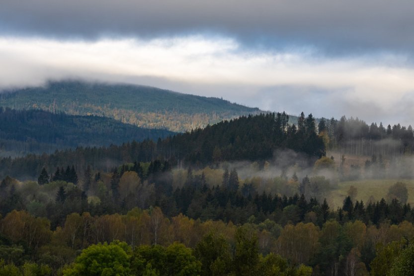 Teploty na Šumavě vystoupaly k 20 stupňům Celsia, způsobila to inverze