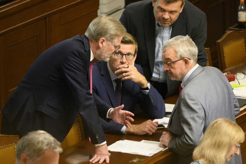 Dosavadní vládní strany chtějí schůzi Sněmovny k Babišovu střetu zájmů