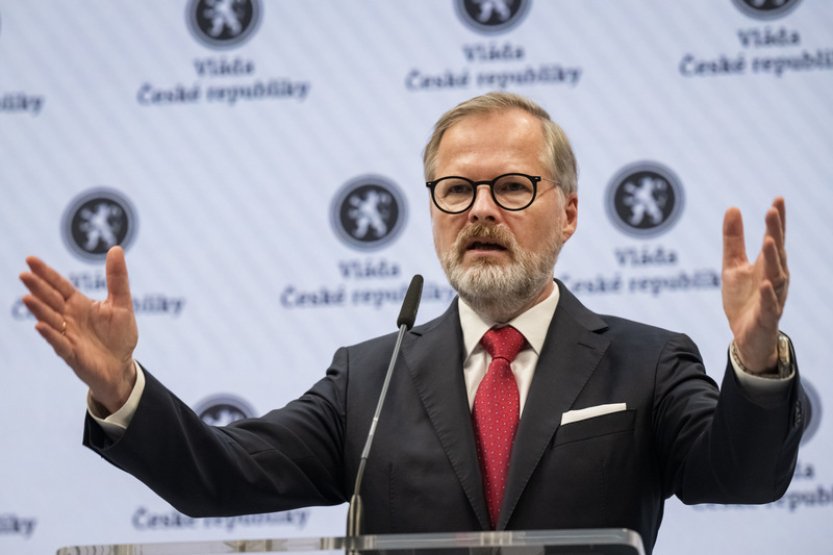 Sabotáž v Polsku podle Fialy ukazuje na nutnost investic do obrany