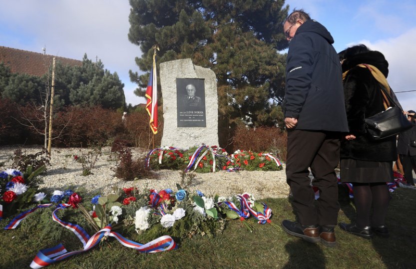 Ludvíka Svobodu soudí ti, kteří o něm nic neví, míní historik Jiří Fidler