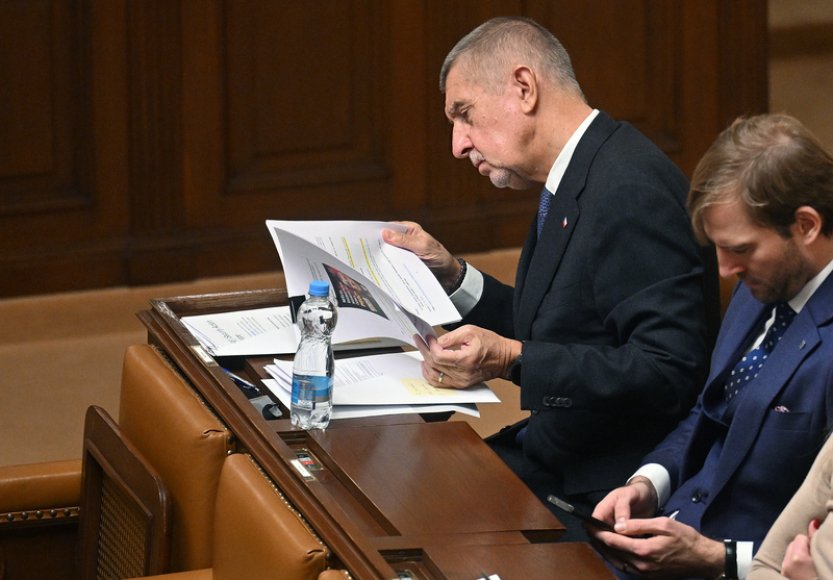 Poslanci se mimořádně sejdou k Babišovu střetu zájmů