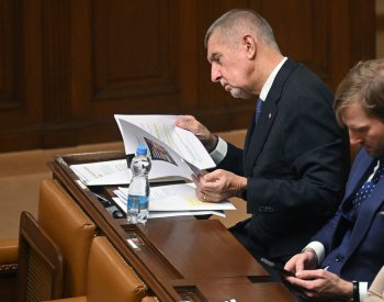 Poslanci se mimořádně sejdou k Babišovu střetu zájmů