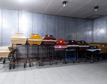 Koronerku, která v Plzni označila živou seniorku za zemřelou, policie neobviní