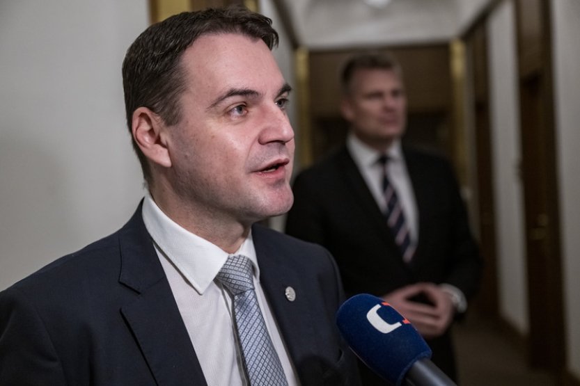 Motoristé podle Macinky nehledají ani prozatímní náhradu za Turka jako ministra