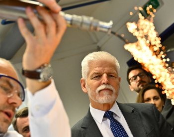 Prezident Pavel se na univerzitě v Liberci zajímal o 3D projekty pro armádu