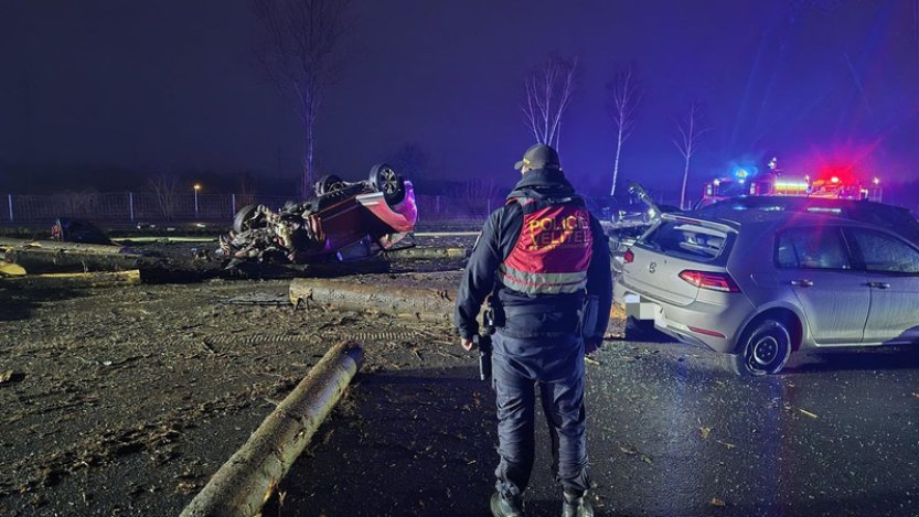 Dálnice D56 je po nehodě u Ostravy uzavřena, pět lidí zraněných, jeden těžce