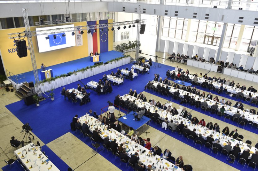 Lidovci si nové vedení a směr zvolí na sjezdu příští rok v dubnu v Ostravě