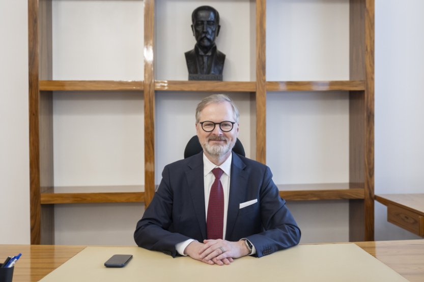 Jako bývalý předseda ODS se bude Fiala snažit být ke své straně loajální