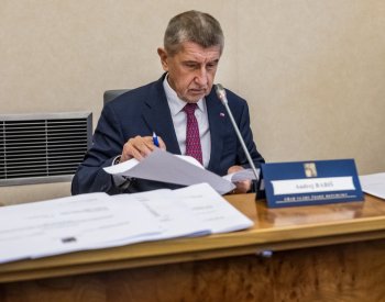 Babiš: ČR nezpochybňuje podporu Ukrajiny, EU by ji ale měla financovat jako dosud