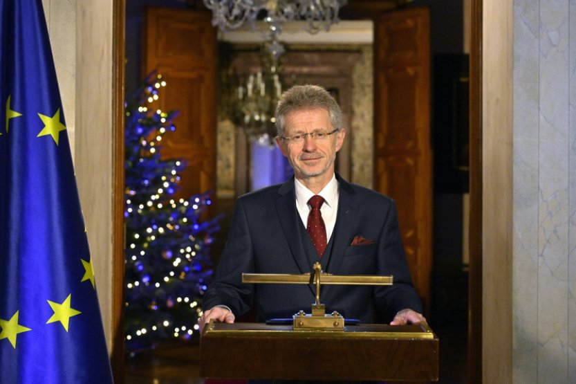 Vystrčil vyzval k budování důvěry jako základu fungujícího společenství