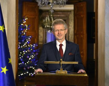 Vystrčil vyzval k budování důvěry jako základu fungujícího společenství