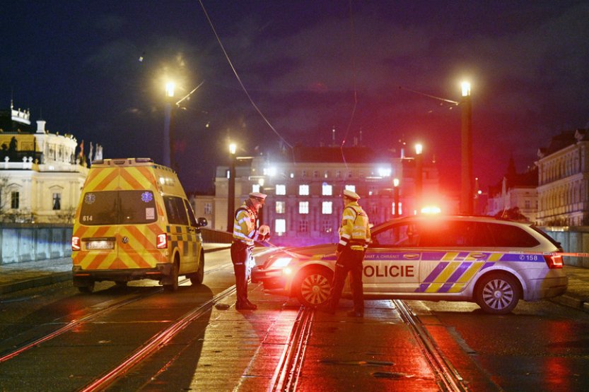 Dva roky od tragédie na FF UK připomene koncert i tichá vzpomínka