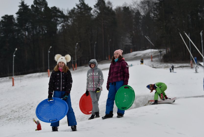 Dětem dnes začínají vánoční prázdniny, do škol se vrátí 5. ledna
