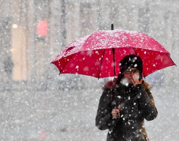Na Štědrý den se objeví sněhové přeháňky, další dny slunečnější a mrazivé