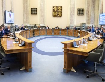 Programové prohlášení bude nová vláda schvalovat 5. ledna