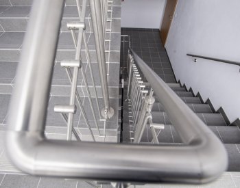 Vláda projedná novelu s odkladem začátku opatření k podpoře bydlení na září