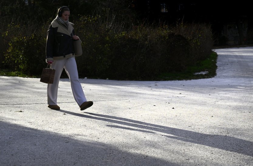 Sněžení ráno zkomplikovalo dopravu v Praze i ve středních Čechách