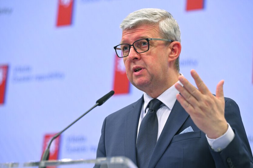 Havlíček chce do půlky roku zrušit na MPO dalších 60 míst, náměstky bude mít dva