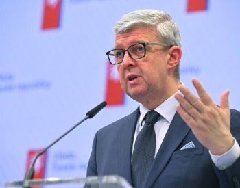 Havlíček chce do půlky roku zrušit na MPO dalších 60 míst, náměstky bude mít dva